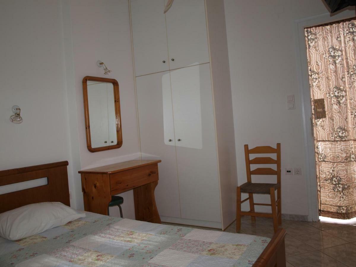 Batika Rooms Artemonas Exteriér fotografie