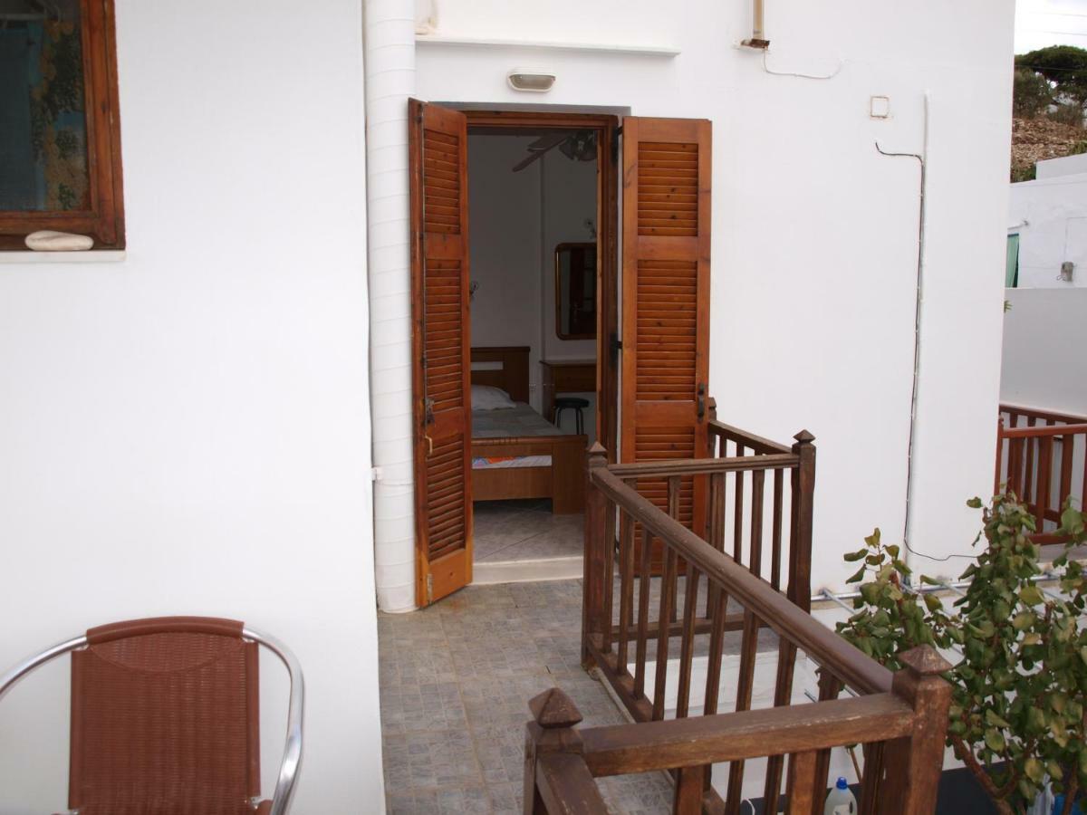 Batika Rooms Artemonas Exteriér fotografie